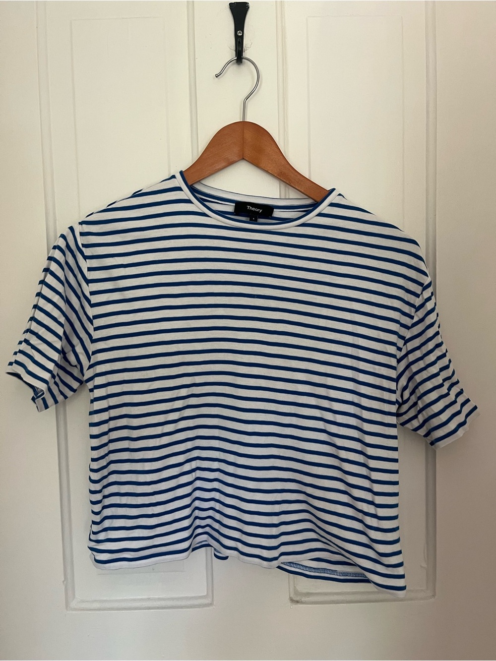 Theory White and Blue Striped Short Sleeve Tee